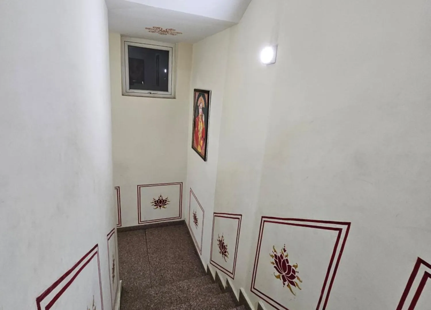 ***  Hotel Royal Rajasthan - Your Rajasthani Retreat Agra  India