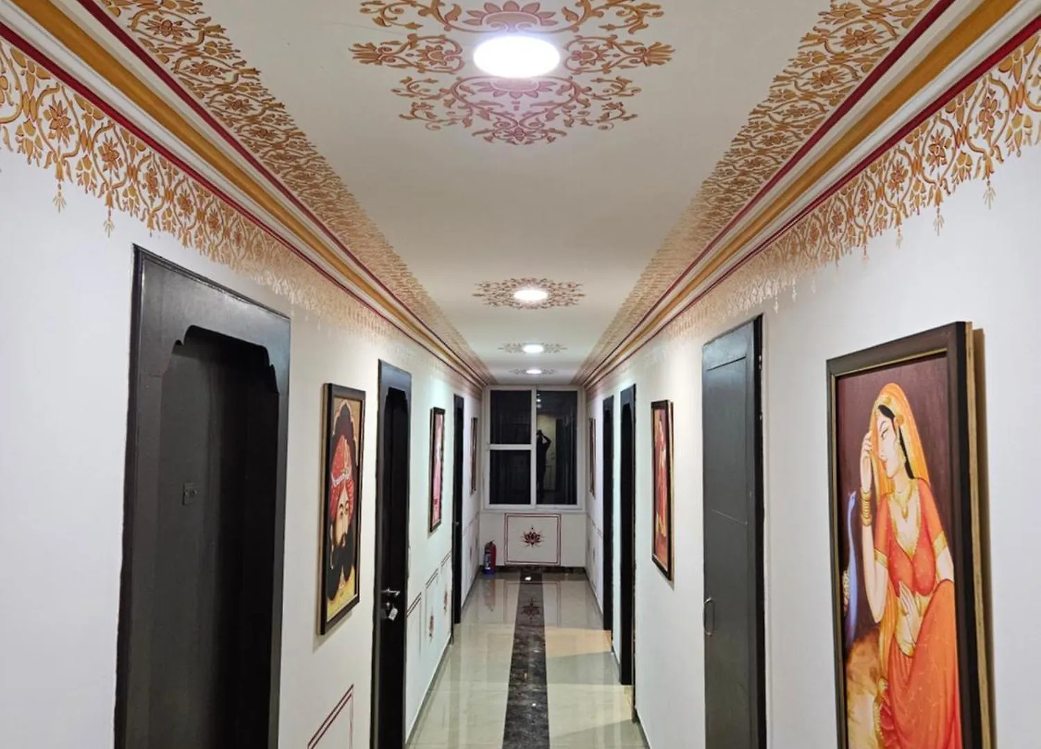 Hotel Royal Rajasthan - Your Rajasthani Retreat Agra